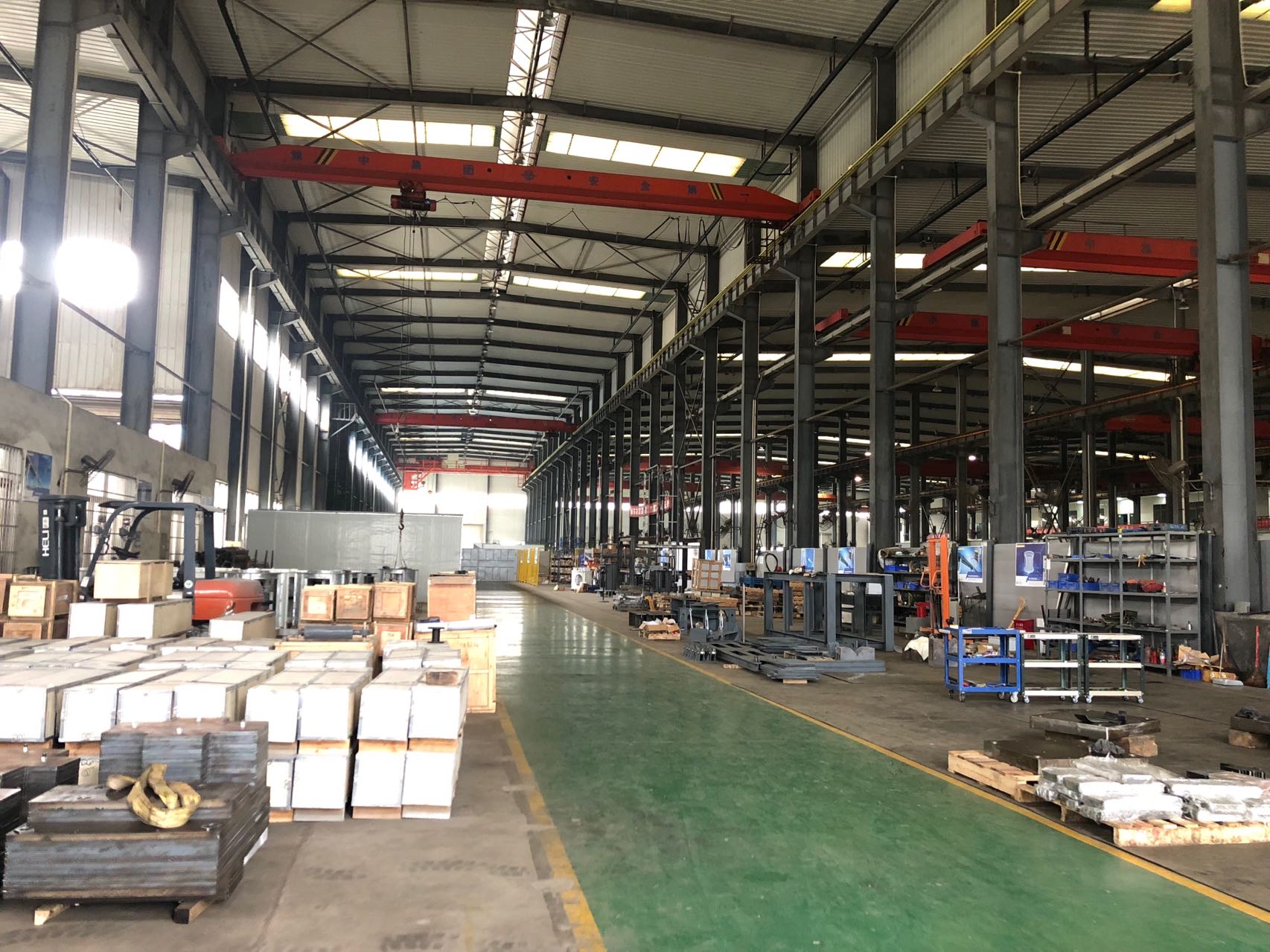 2018年1月，自建工廠投入使用，開始組建生產(chǎn)團(tuán)隊(duì)
