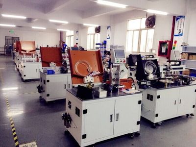 深圳18650全自動點焊機、分選機及貼青稞紙機專業(yè)廠家推薦與技術推廣